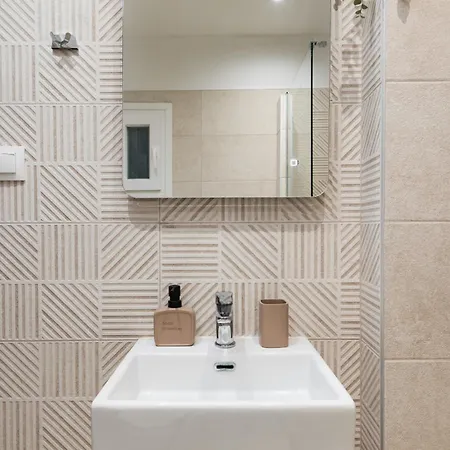 Kallisto Apartment *