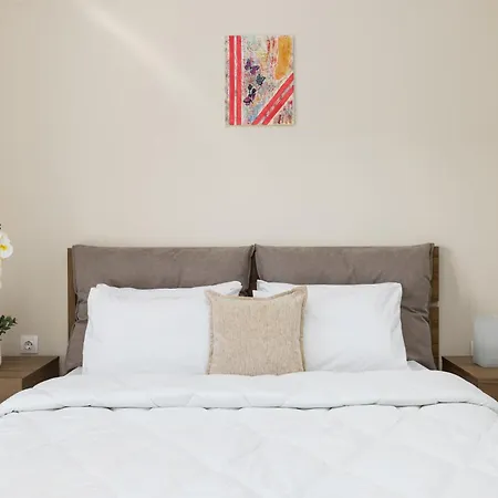 Kallisto Apartment *